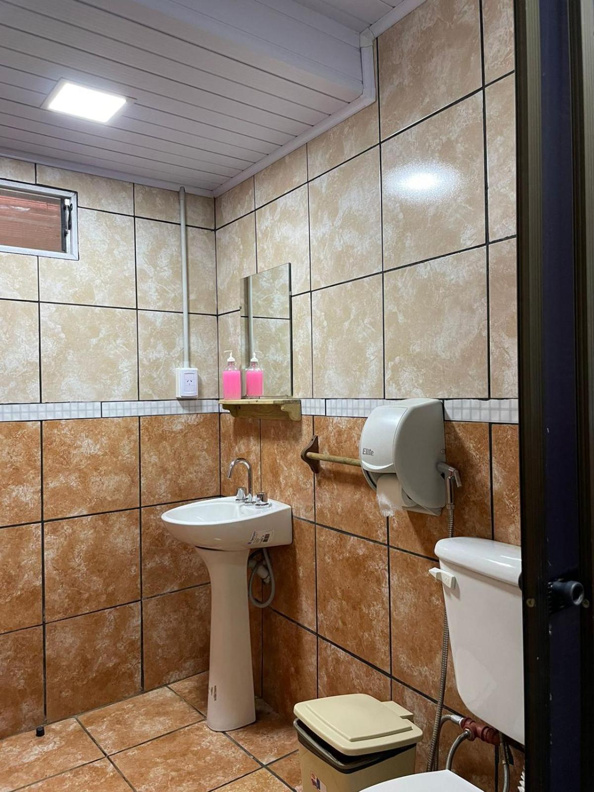 מלון פוארטו איגואסו Residencial Arcoiris מראה חיצוני תמונה