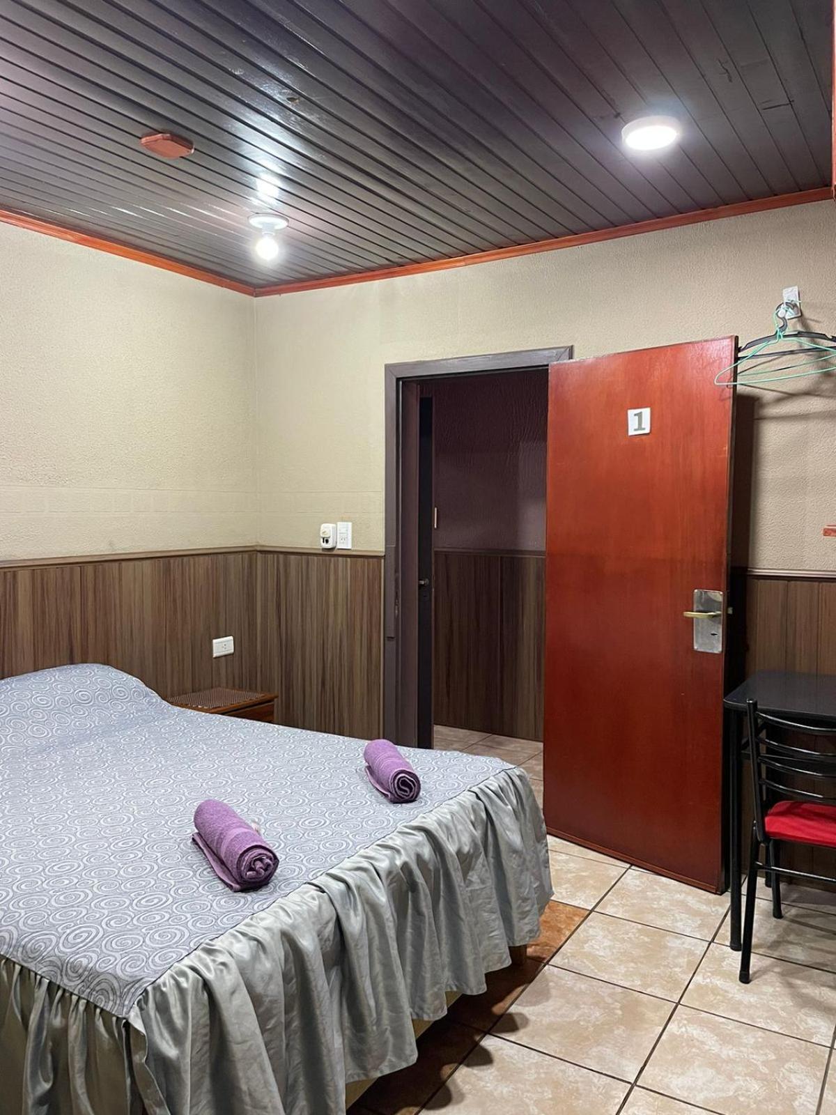 מלון פוארטו איגואסו Residencial Arcoiris מראה חיצוני תמונה